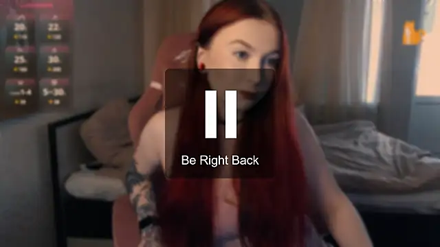 Snapshot of Cute_lina chatting on 02.15.25 Cute lina online show from 02.15.25