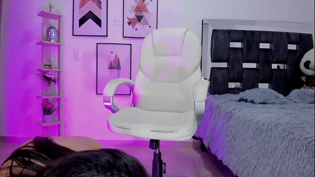 victoria castillo1 online show from 03.13.25