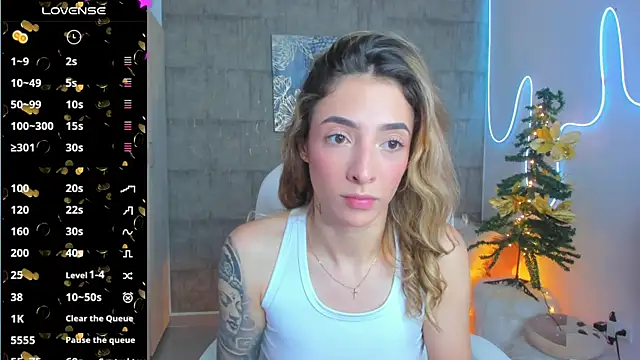 Snapshot of barbie_scoth_ chatting on 12.28.24 barbie scoth online show from 12.28.24