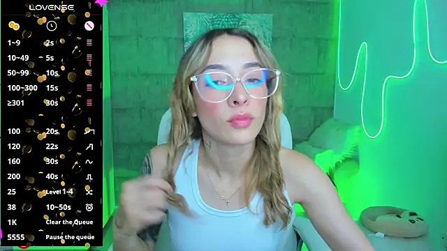 Snapshot of barbie_scoth_ chatting on 01.16.25 barbie scoth online show from 01.16.25