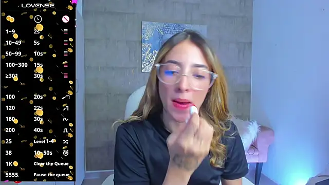 Snapshot of barbie_scoth_ chatting on 02.11.25 barbie scoth online show from 02.11.25