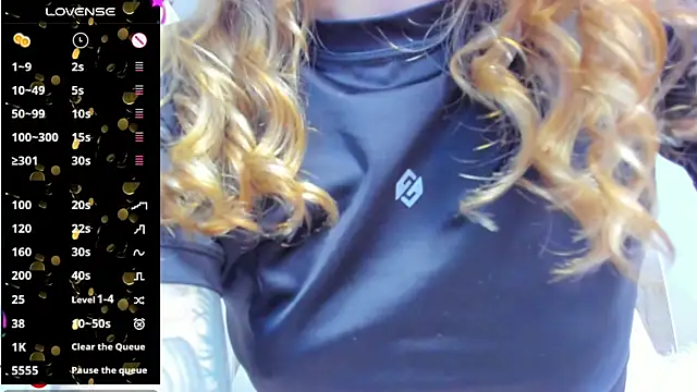 Snapshot of barbie_scoth_ chatting on 02.11.25 barbie scoth online show from 02.11.25