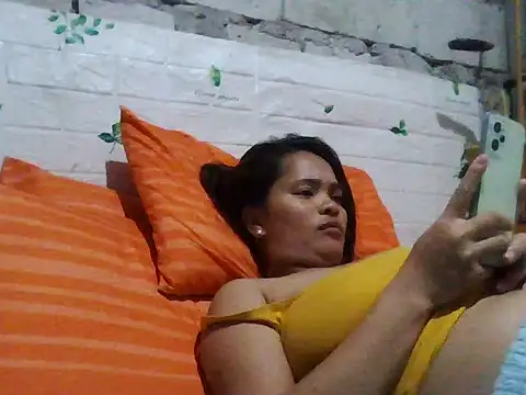 Silly Girl21 online show from 12.20.25