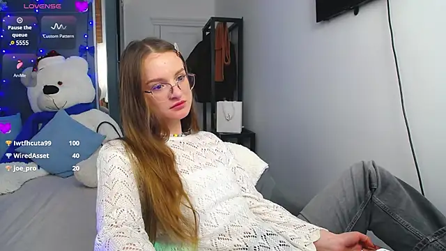 KateJonson online show from 01.03.25