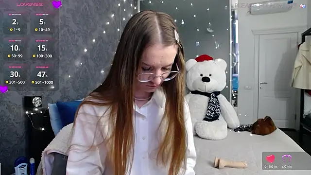 Snapshot of KateJonson chatting on 03.31.26 KateJonson online show from 03.31.26
