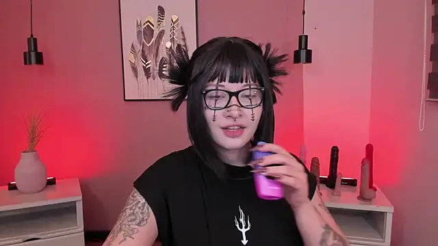 Snapshot of _asami_chieko_ chatting on 10.13.25 asami chieko online show from 10.13.25