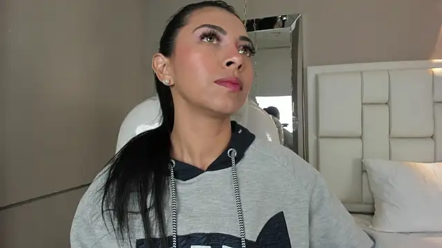 Snapshot of _BunnyNaugthy chatting on 02.11.25 BunnyNaugthy online show from 02.11.25