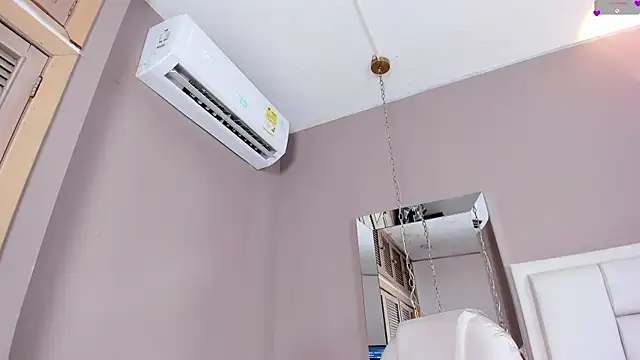 Snapshot of _BunnyNaugthy chatting on 03.08.25 BunnyNaugthy online show from 03.08.25