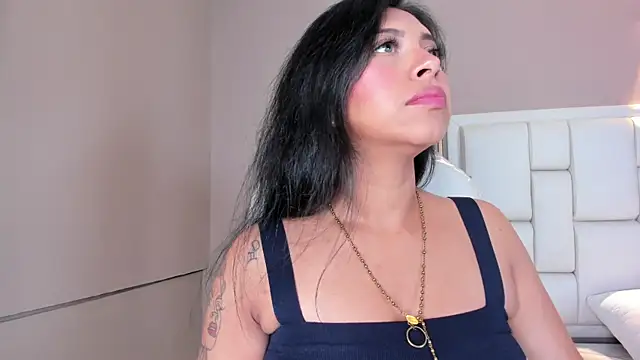 Snapshot of _BunnyNaugthy chatting on 10.06.25 BunnyNaugthy online show from 10.06.25