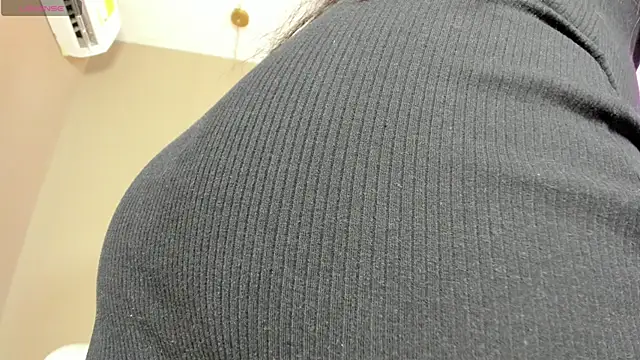 Snapshot of _BunnyNaugthy chatting on 10.15.25 BunnyNaugthy online show from 10.15.25