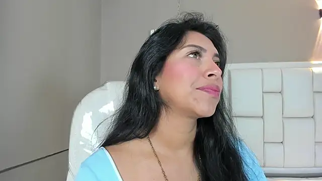 Snapshot of _BunnyNaugthy chatting on 10.20.25 BunnyNaugthy online show from 10.20.25