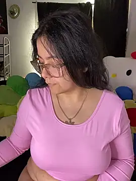 MsConejitaa online show from 02.15.25