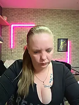 Snapshot of Melissa1994- chatting on 05.14.26 Melissa1994- online show from 05.14.26