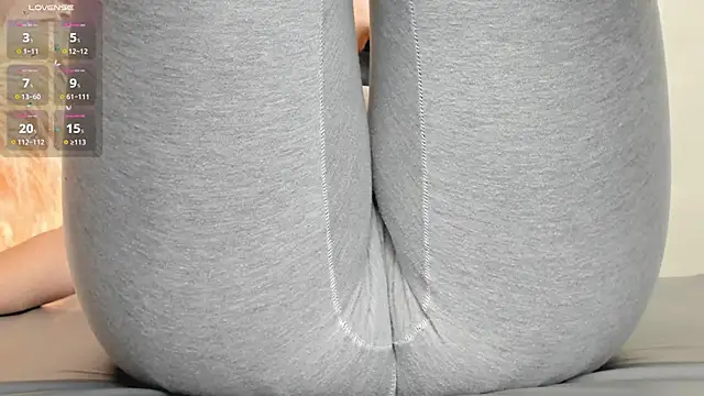 Azahara Amin  online show from 02.07.25