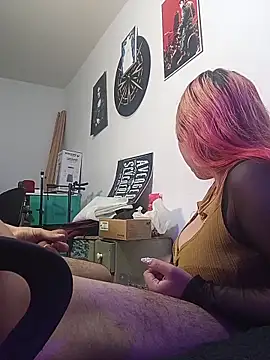 shelby  hotshoww online show from 03.14.26