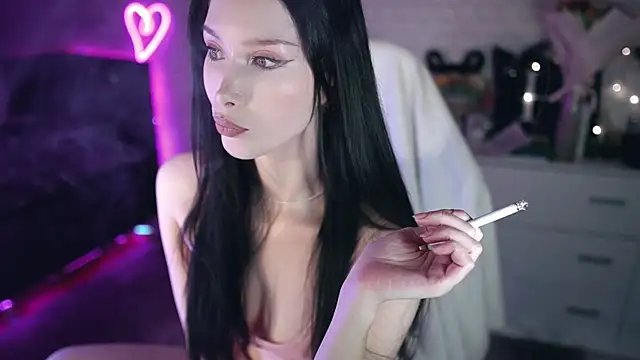  Uindi  online show from 01.10.25