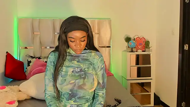 Snapshot of viioolleettaa chatting on 12.07.24 viioolleettaa online show from 12.07.24