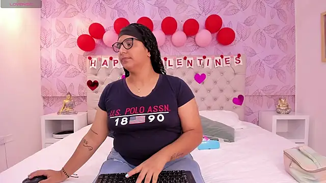 Snapshot of DanielleEvans_ chatting on 02.15.25 DanielleEvans online show from 02.15.25