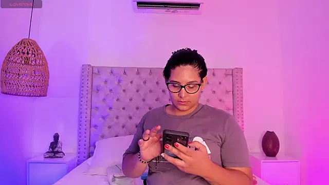 Snapshot of DanielleEvans_ chatting on 03.17.25 DanielleEvans online show from 03.17.25