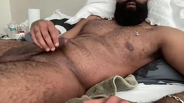 Snapshot of waveonce- chatting on 12.05.25 waveonce- online show from 12.05.25