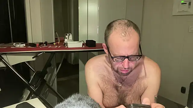 FABIOGLASSES online show from 10.06.25