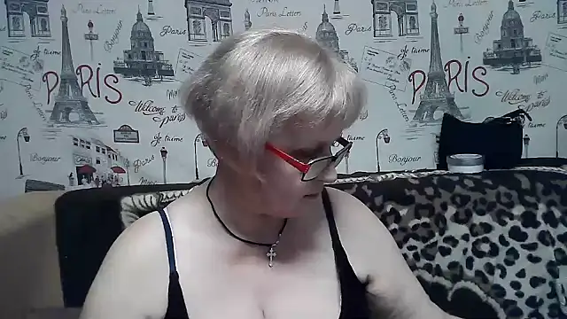 Snapshot of Gina_Marlyn chatting on 01.27.25 Gina Marlyn online show from 01.27.25