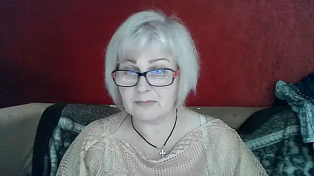 Snapshot of Gina_Marlyn chatting on 03.21.25 Gina Marlyn online show from 03.21.25