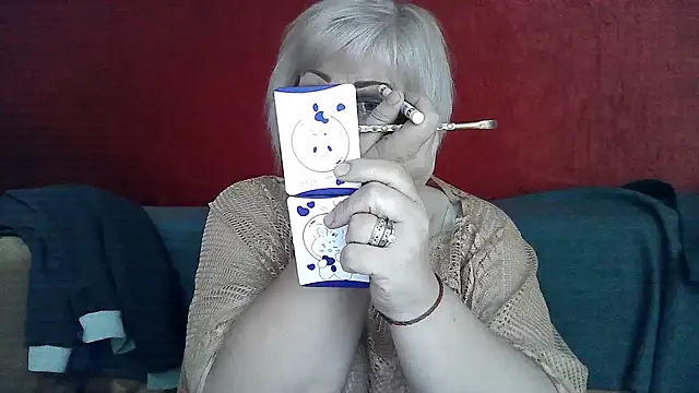 Snapshot of Gina_Marlyn chatting on 03.22.25 Gina Marlyn online show from 03.22.25