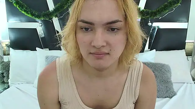 Snapshot of katya_kozlov chatting on 01.15.25 katya kozlov online show from 01.15.25