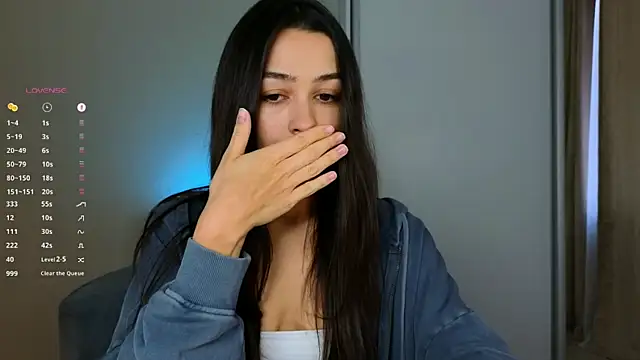 mo1ly online show from 12.17.24