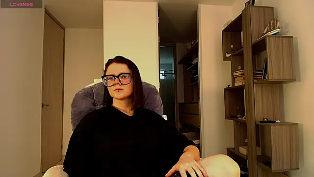 Snapshot of Arya_starrk chatting on 11.26.25 Arya starrk online show from 11.26.25