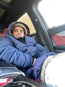 Snapshot of dingoding chatting on 02.18.25 dingoding online show from 02.18.25