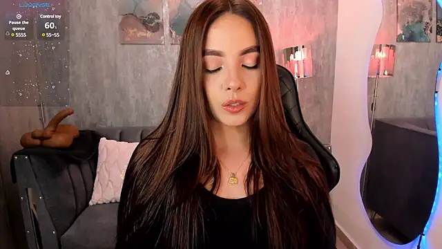 MelanieHudson  online show from 02.25.25