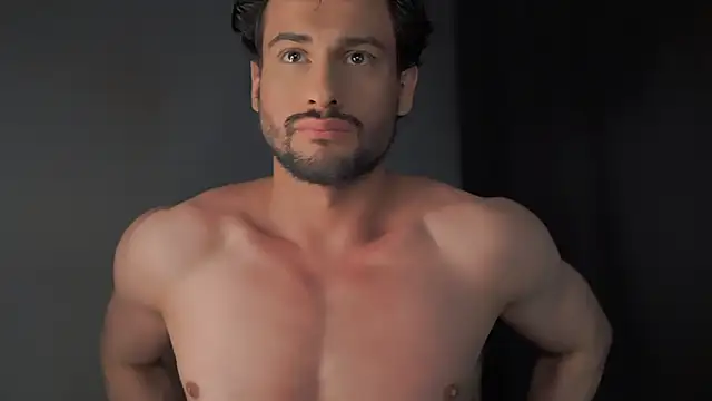 Snapshot of Keen___Luckystrike chatting on 12.20.24 Keen Luckystrike online show from 12.20.24