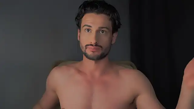 Snapshot of Keen___Luckystrike chatting on 12.20.24 Keen Luckystrike online show from 12.20.24