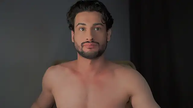 Snapshot of Keen___Luckystrike chatting on 12.21.24 Keen Luckystrike online show from 12.21.24