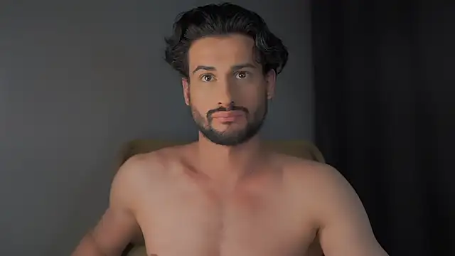 Snapshot of Keen___Luckystrike chatting on 12.26.24 Keen Luckystrike online show from 12.26.24