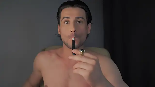 Snapshot of Keen___Luckystrike chatting on 01.23.25 Keen Luckystrike online show from 01.23.25