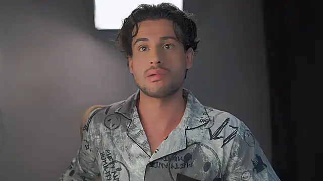 Snapshot of Keen___Luckystrike chatting on 02.07.25 Keen Luckystrike online show from 02.07.25