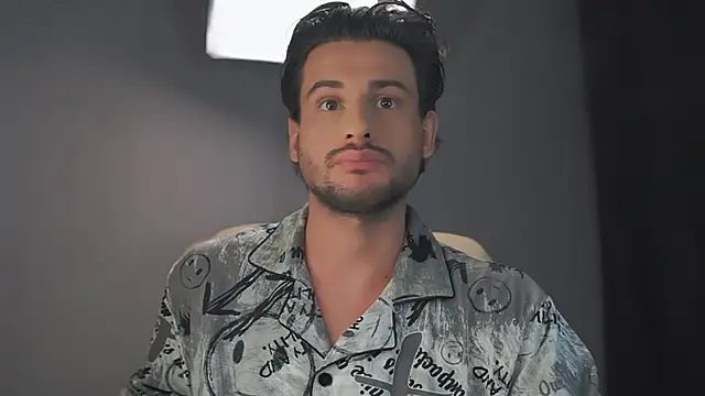 Snapshot of Keen___Luckystrike chatting on 02.16.25 Keen Luckystrike online show from 02.16.25