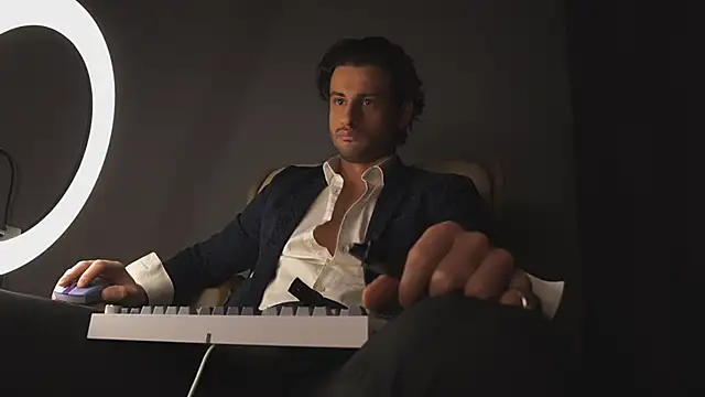 Snapshot of Keen___Luckystrike chatting on 03.09.25 Keen Luckystrike online show from 03.09.25