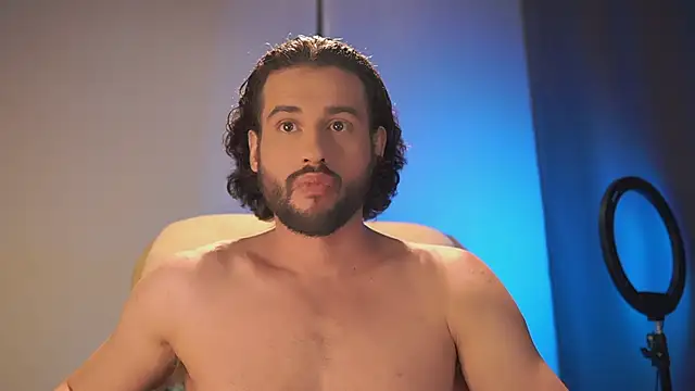 Snapshot of Keen___Luckystrike chatting on 01.11.26 Keen Luckystrike online show from 01.11.26