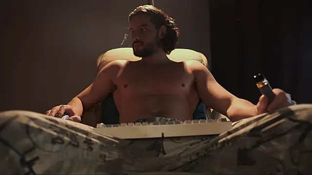 Snapshot of Keen___Luckystrike chatting on 01.15.26 Keen Luckystrike online show from 01.15.26