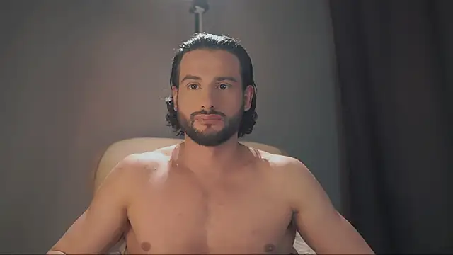 Snapshot of Keen___Luckystrike chatting on 01.18.26 Keen Luckystrike online show from 01.18.26