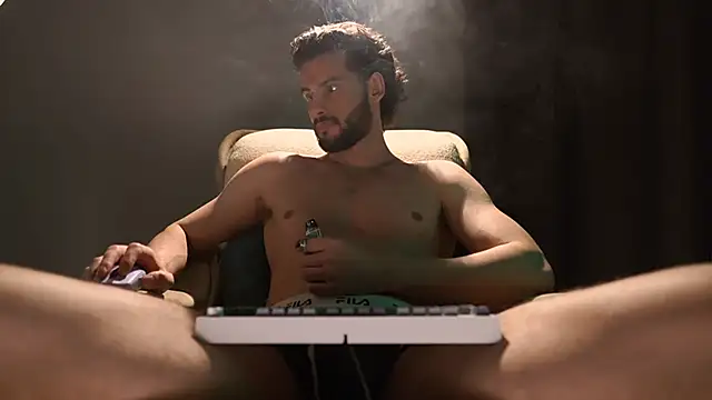 Snapshot of Keen___Luckystrike chatting on 02.20.26 Keen Luckystrike online show from 02.20.26