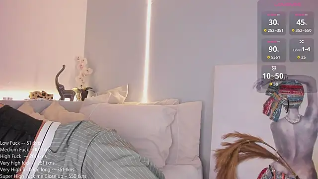 ambercroft online show from 10.07.25