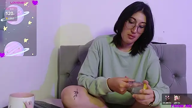 Red-moon1 online show from 01.27.25