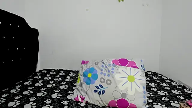 valentine loves online show from 02.20.26