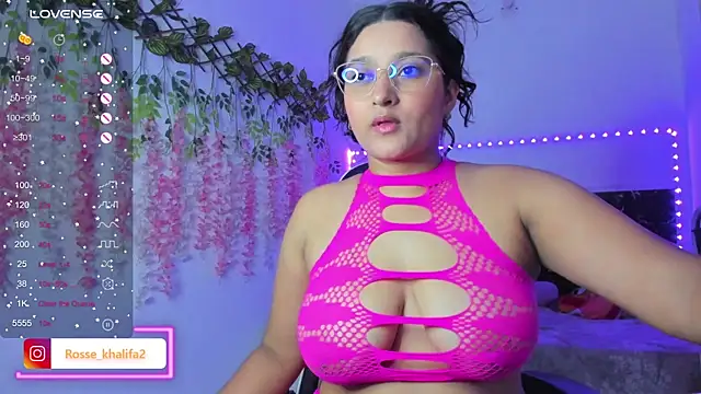 Snapshot of Rosse_khalifa2 chatting on 02.04.25 Rosse khalifa2 online show from 02.04.25