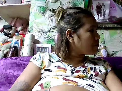 sweet smile4u online show from 12.16.25